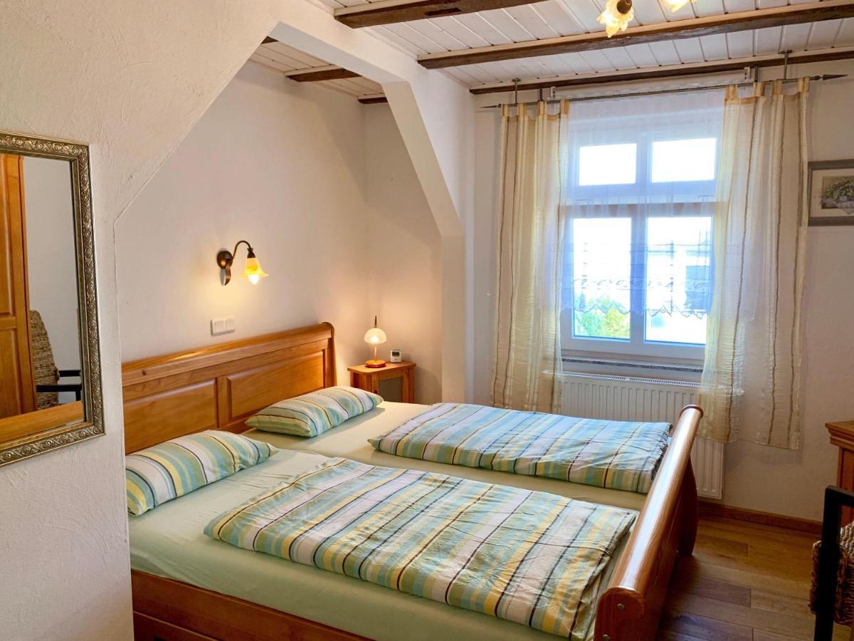 Villa-Rosengarten-Ferienwohnung-Baumhaus-Mit-Seeblick Sassnitz Bagian luar foto