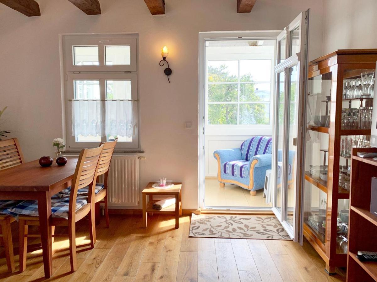 Villa-Rosengarten-Ferienwohnung-Baumhaus-Mit-Seeblick Sassnitz Bagian luar foto